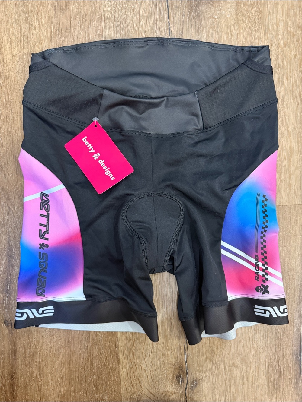 Betty Designs Squad Black Triathlon Padded  Cycling Shorts 7" | XL NWT